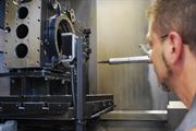 SAME DEUTZ-FAHR，兰博基尼生产线正在检测刀具