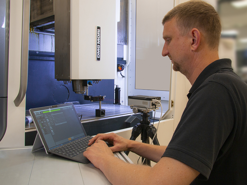 Calibration explained - Applications engineer performing an XL-80 laser test