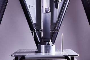 使用测量夹具固定的叶片工件，在Equator-X上进行检测