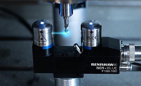 NC4+ Blue F100在机床上对刀具进行激光测量