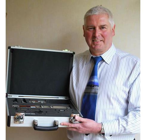 Dave Wigmore receiving his new QC20-W telescoping ballbar system